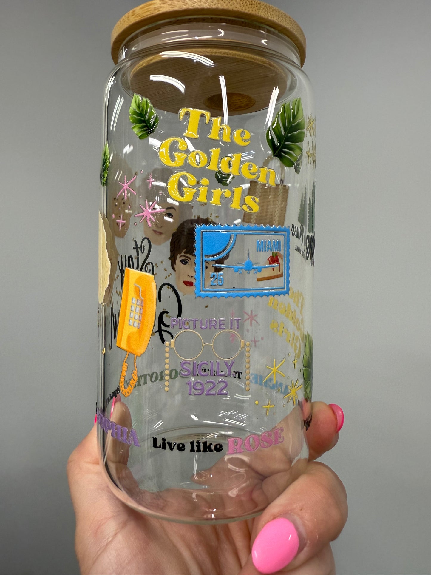 NEW EXCLUSIVE - Golden Girls 16oz Glass Cup